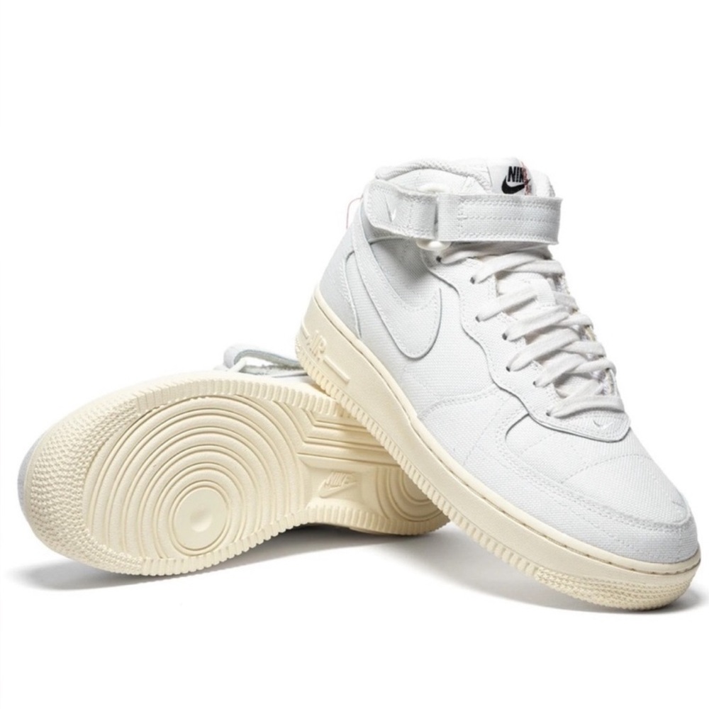 Nike Women’s Air Force 1 ‘07 Mid Lx Summit White Size 7.5 NWB